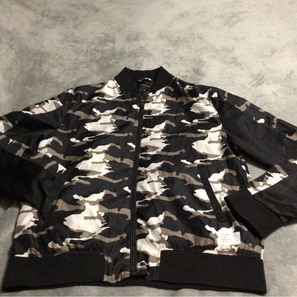 Camo Jacket - Picture 3 of 14